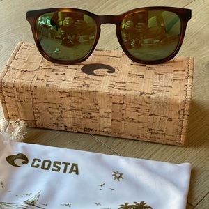 Costa Del Mar Sullivan in Matte Tortoise with Green Mirror lens.
